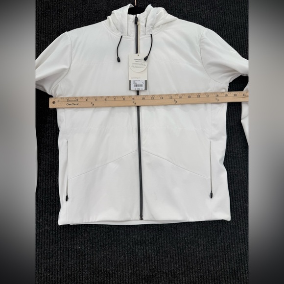NWT Vuori Chiled Out Full Zip White Medium - Picture 11 of 12